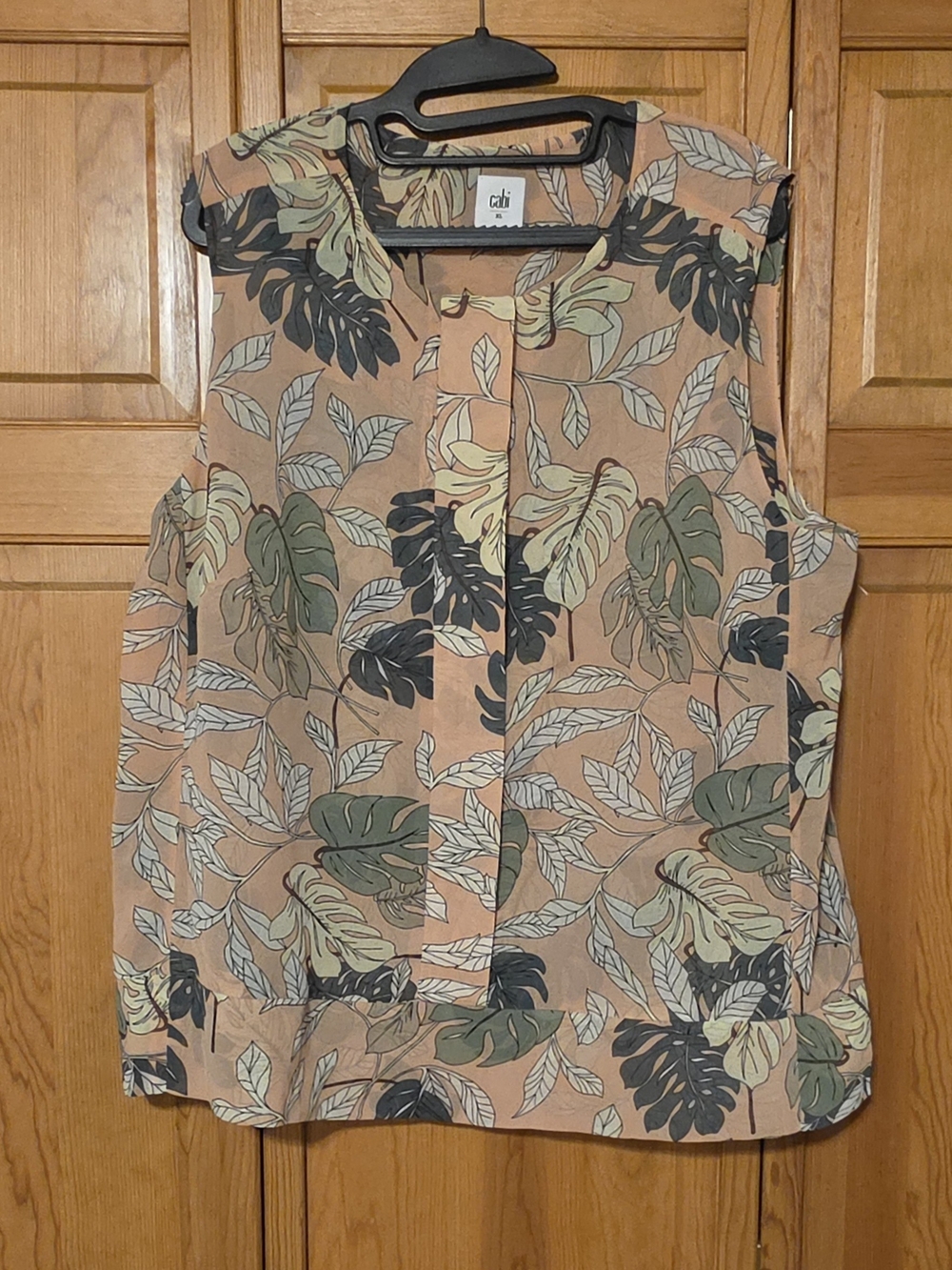CAbi Peach Leaf-Print Button-Front Camisole with Green Foliage